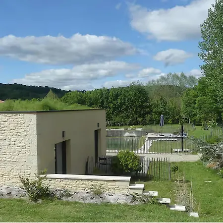 Guest house Magnifique Ecologique En Pleine Campagne Avec Piscine Pont-du-Casse